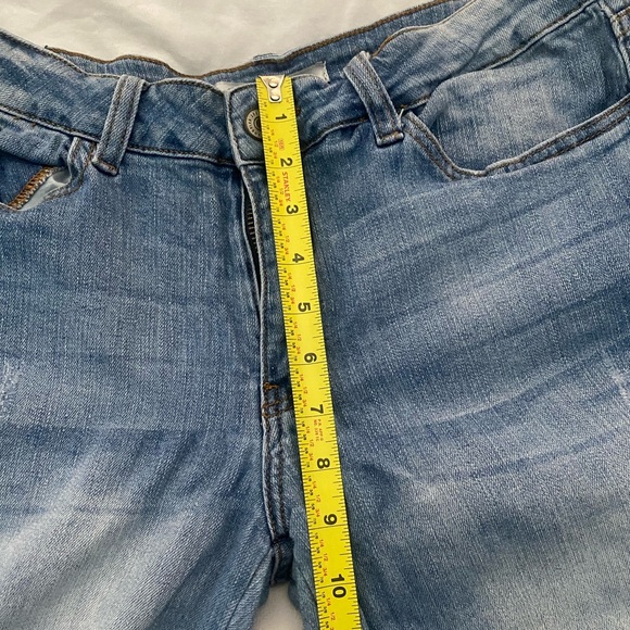 KanCan Ripped Distressed Light Wash Jeans - Size 29 - Picture 4 of 8